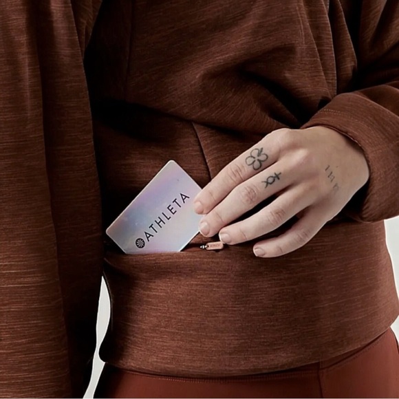 Athleta Altitude Polartec Half Zip Sweatshirt in color Mahogany size Large - Picture 3 of 10